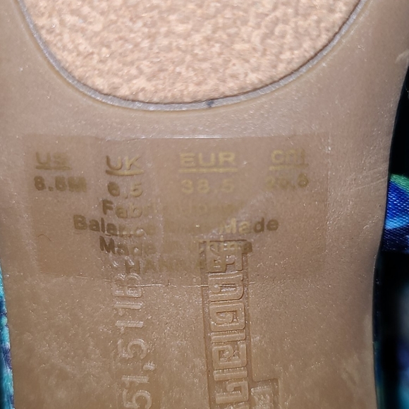 Fergalicious Tropical Patterned Heels - Picture 6 of 6